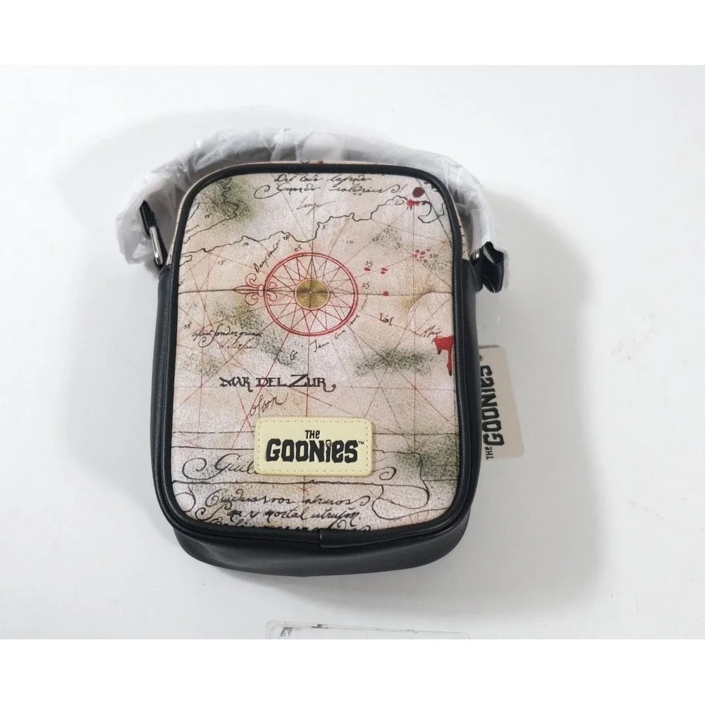 Buckle-Down Crossbody Bag Black The Goonies Skull Map Graphic WWMN-51-GONS